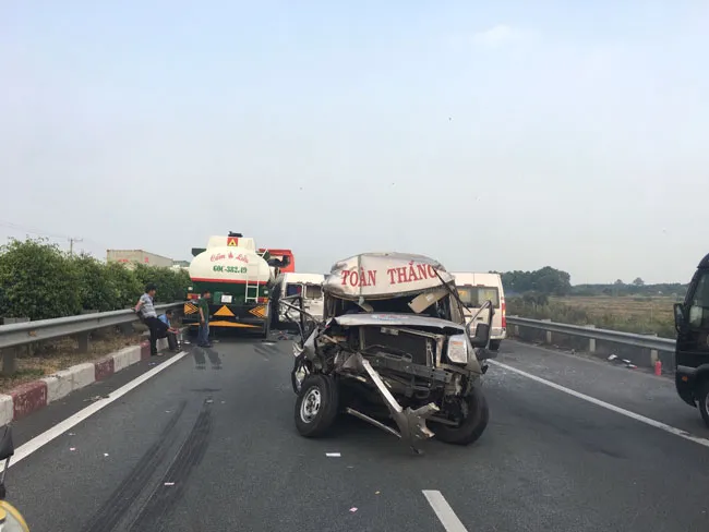 Khói đốt đồng lại lan tỏa trên cao tốc TPHCM - Long Thành - Dầu Giây ảnh 1 Khói đốt đồng lại lan tỏa trên cao tốc TPHCM - Long Thành - Dầu Giây ảnh 1