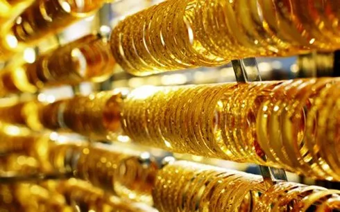 Giá vàng giảm mạnh phiên cuối tuần