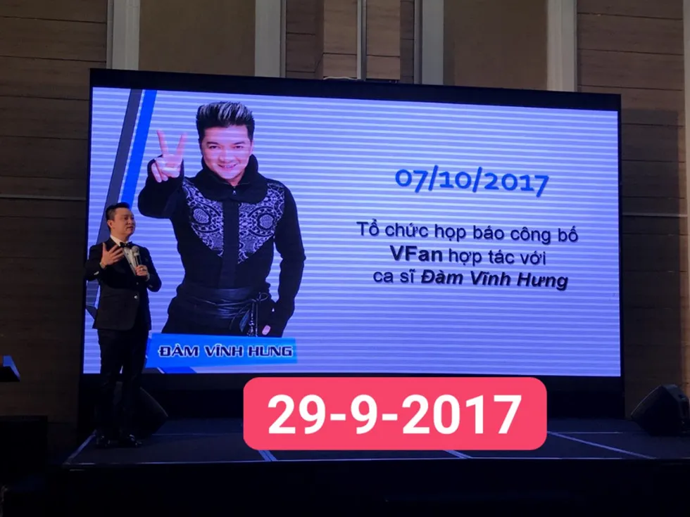 Ông Diệp Khắc Cường trong buổi họp báo liên quan đến iFan