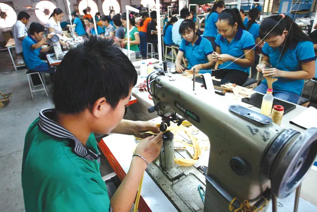 TS Lê Đăng Doanh nghi ngờ tính minh bạch của cơ sở tăng giá xăng dầu