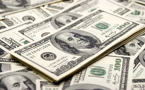Giá USD trong nước và thế giới nghịch chiều