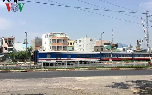 Còn tồn tại nhiều vị trí đường sắt không an toàn ở TP HCM
