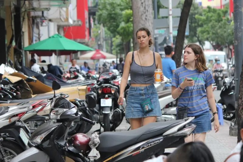 Làm rõ trách nhiệm của người đứng đầu khi vỉa hè tiếp tục bị tái chiếm