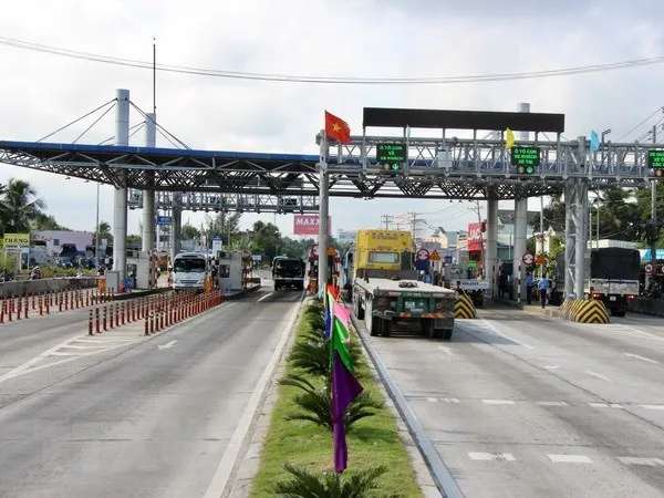 Bộ GTVT không quy định cự ly giữa các trạm thu giá BOT cách 70km