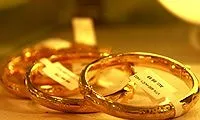 Giá vàng đồng loạt giảm mạnh