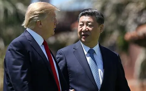 Chủ tịch Trung Quốc Tập Cận Bình (phải) và Tổng thống Mỹ Donald Trump trong chuyến thăm Mỹ tháng 4/2017. (Ảnh: Reuters)