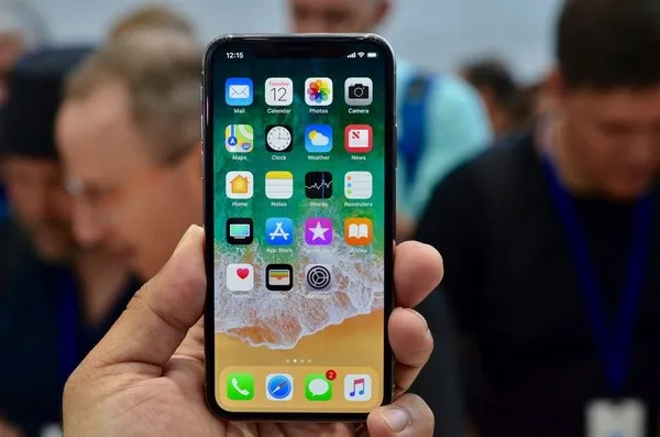 iPhone lắp ráp tại Trung Quốc “né” được thuế