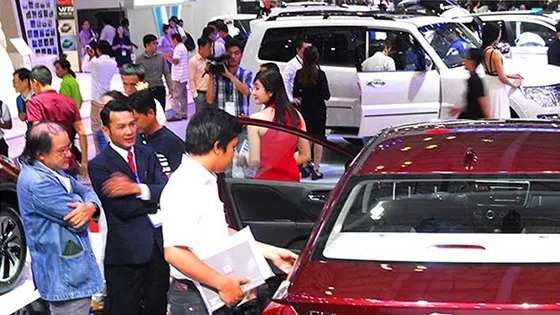 Đừng trông mong ô tô giá rẻ