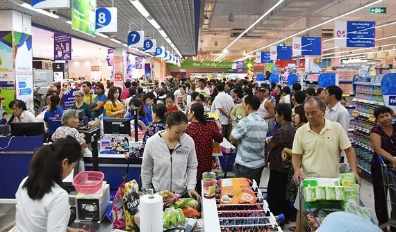 Doanh thu bán lẻ và dịch vụ đạt 2,1 triệu tỷ đồng