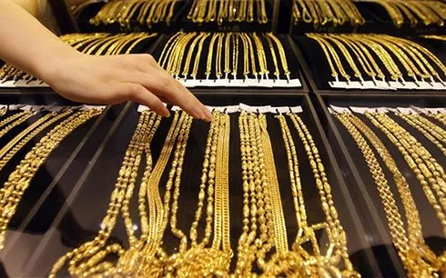 Giá vàng tiếp tục suy giảm