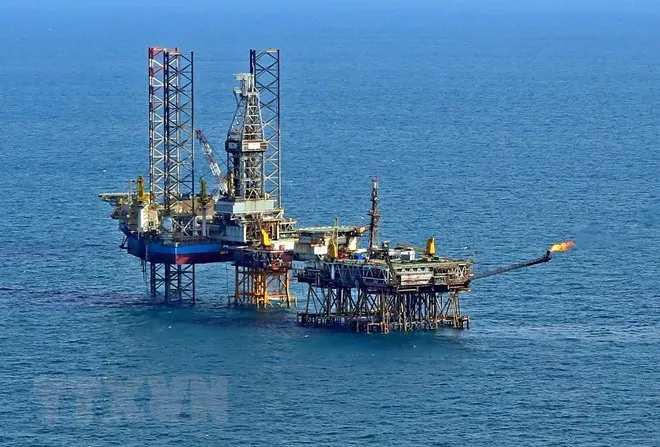 Thu ngân sách từ dầu thô sắp đạt 100% dự toán sau 7 tháng