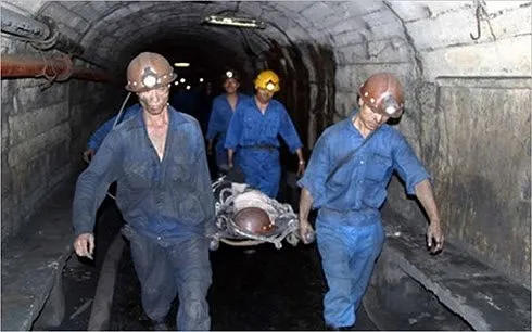 Sập hầm khai thác than Mông Dương, 2 công nhân bị vùi lấp