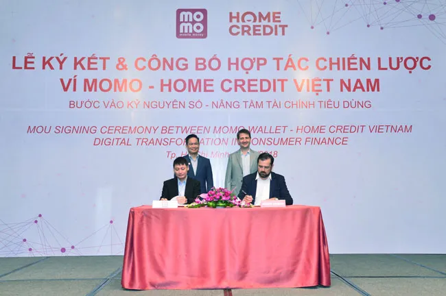 Ví Momo và Home Credit Việt Nam hợp tác chiến lược