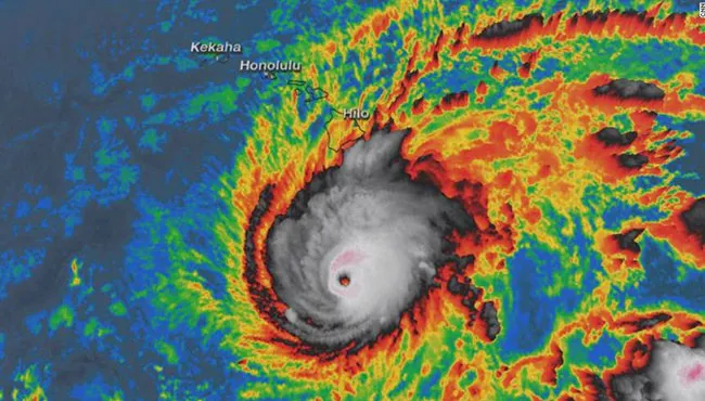 Chính quyền Hawaii đóng cửa vì siêu bão