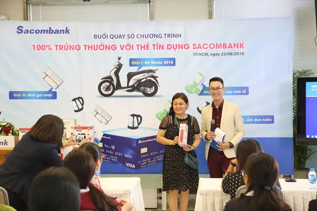 Sacombank tìm ra chủ thẻ tín dụng trúng xe SH Mode 2018