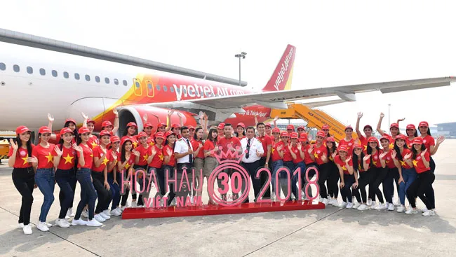 Top 43 Hoa hậu Việt Nam rực rỡ thu hút hàng triệu hành khách Vietjet