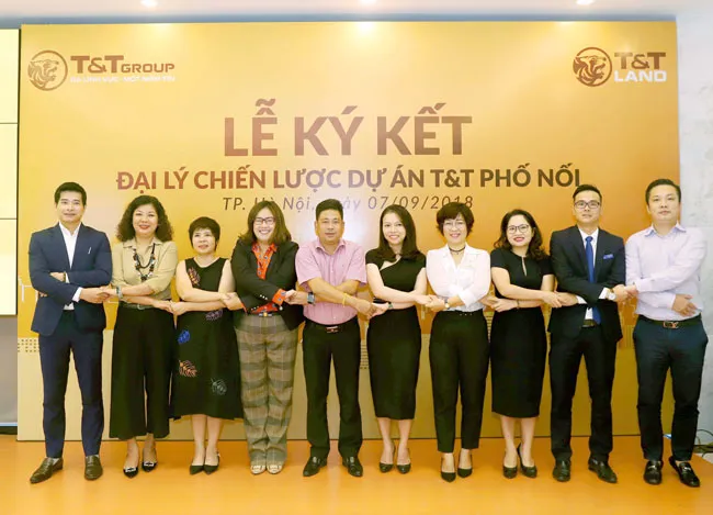 Lễ ký kết hợp đồng đại lý phân phối dự án T&T Phố Nối.