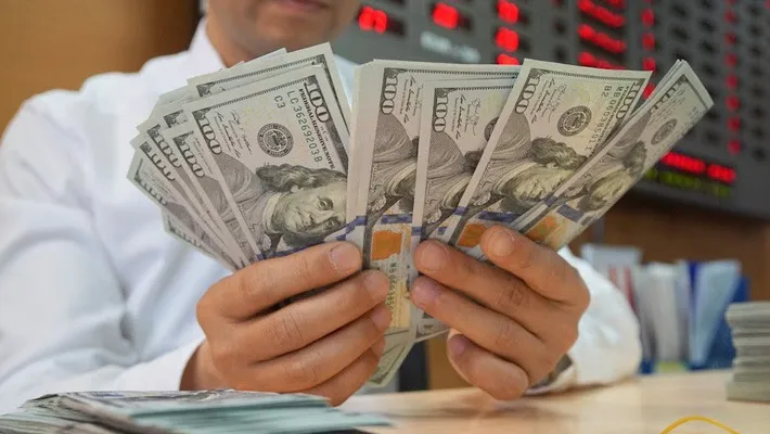 Tỷ giá ngoại tệ ngày 21/9: Giá USD thế giới giảm, trong nước tăng