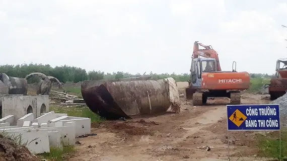 Dự án cải tạo nâng cấp quốc lộ 63 đoạn qua nội ô thành phố Cà Mau thi công cầm chừng vì thiếu vốn