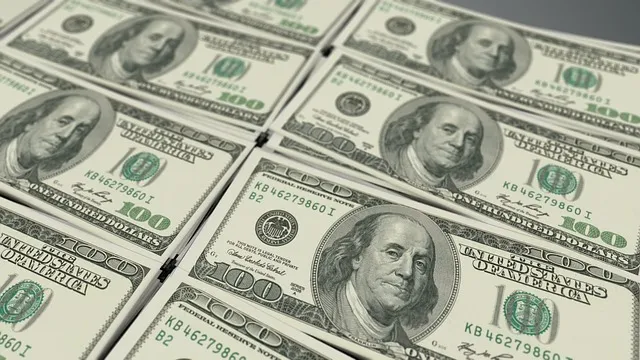 Tỷ giá ngoại tệ 5/10: Giá USD trong nước ngược chiều thế giới