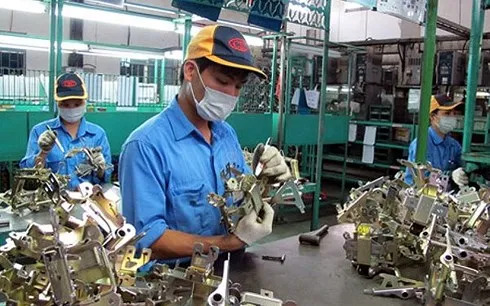 Việt Nam cần lựa chọn cho được các sản phẩm CNHT chủ lực, có tiềm năng nằm trong các chuỗi mà doanh nghiệp có thể tham gia. (Ảnh minh họa: KT)