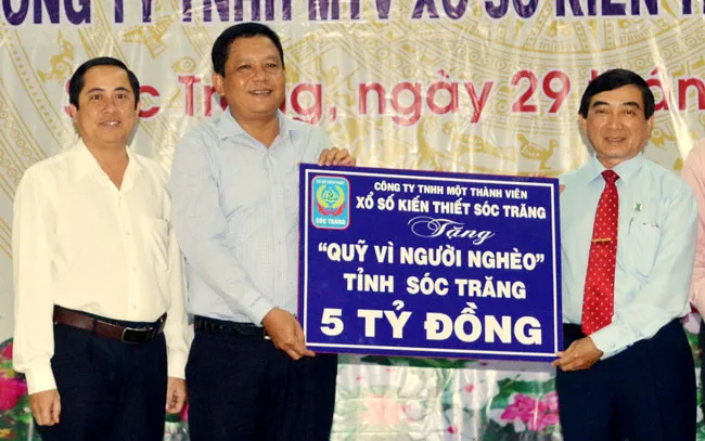 Sóc Trăng bàn giao 125 căn nhà cho người nghèo