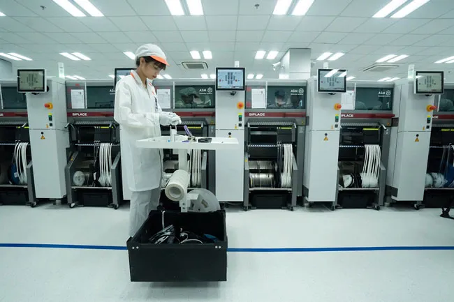 Vingroup ra mắt điện thoại thông minh Vsmart ảnh 5 Vingroup ra mắt điện thoại thông minh Vsmart ảnh 5
