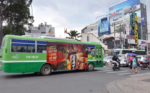 Chưa có đơn vị nào tham gia đấu thầu quảng cáo xe buýt