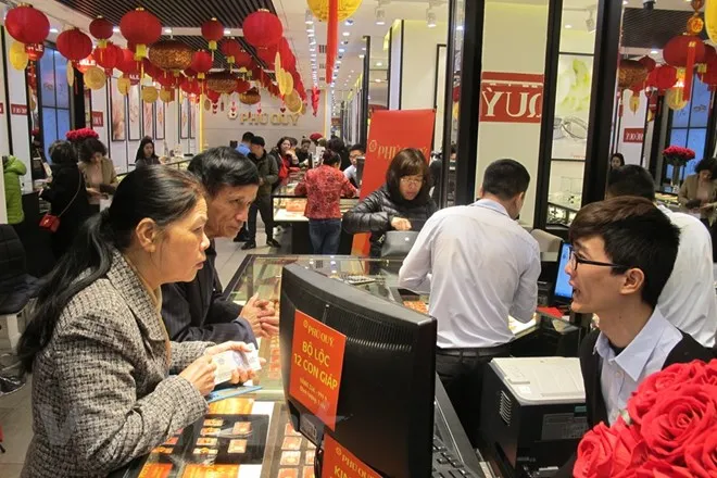 Vàng Rồng Thăng Long giao dịch quanh ngưỡng 35,6 triệu đồng
