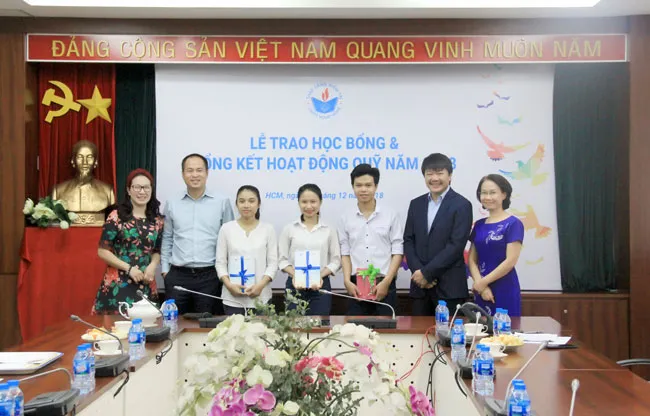 Chung tay thắp sáng những ước mơ