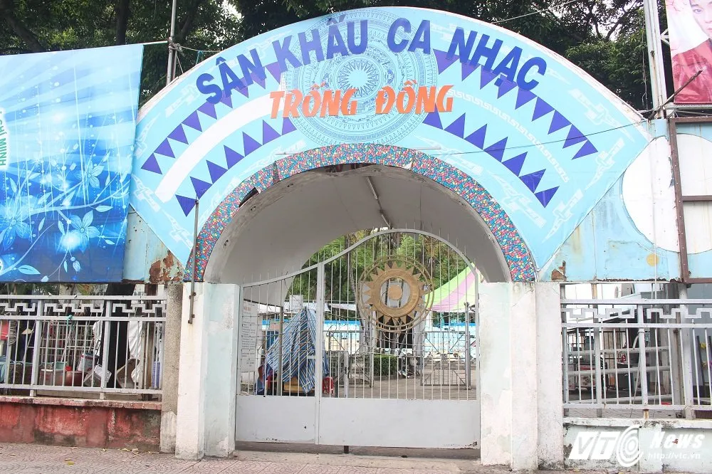  Sân khấu Trống Đồng - một trong những nơi được dự định xây dựng bãi xe ngầm của TP.HCM.