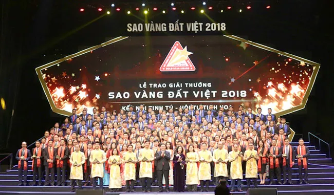 Các doanh nghiệp đạt giải thưởng Sao Vàng đất Việt 2018.