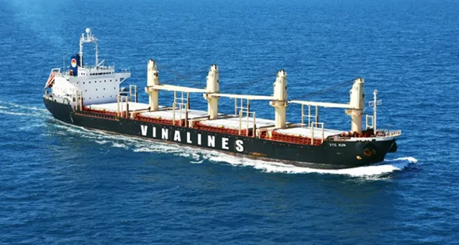 Vinalines luôn phải đi đều ‘hai chân’ đó là phục hồi hoạt động sản xuất, kinh doanh và tái cơ cấu nợ. (Nguồn ảnh: Vinalines)