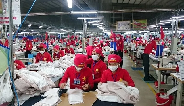 Thế giới nhận xét lạc quan về kinh tế Việt Nam năm tới