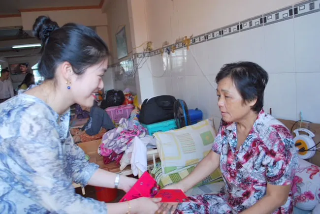 Vạn Thịnh Phát trao hơn 600 triệu đồng quà Tết ảnh 1 Vạn Thịnh Phát trao hơn 600 triệu đồng quà Tết ảnh 1