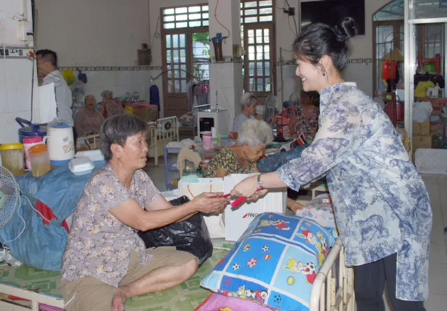 Vạn Thịnh Phát trao hơn 600 triệu đồng quà Tết ảnh 3 Vạn Thịnh Phát trao hơn 600 triệu đồng quà Tết ảnh 3