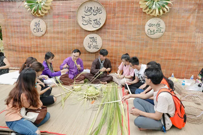 Khai mạc lễ hội sản phẩm đặc trưng Bến Tre ảnh 5 Khai mạc lễ hội sản phẩm đặc trưng Bến Tre ảnh 5