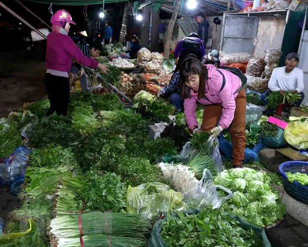 Chợ nông sản thực phẩm Nam Hà Nội. (Nguồn: TTXVN)