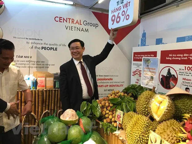 Phó Thủ tướng Vương Đình Huệ tại lễ tổng kết 10 năm Chương trình Tự hào hàng Việt do Bộ Công Thương tổ chức. (Ảnh: Đức Duy/Vietnam+)