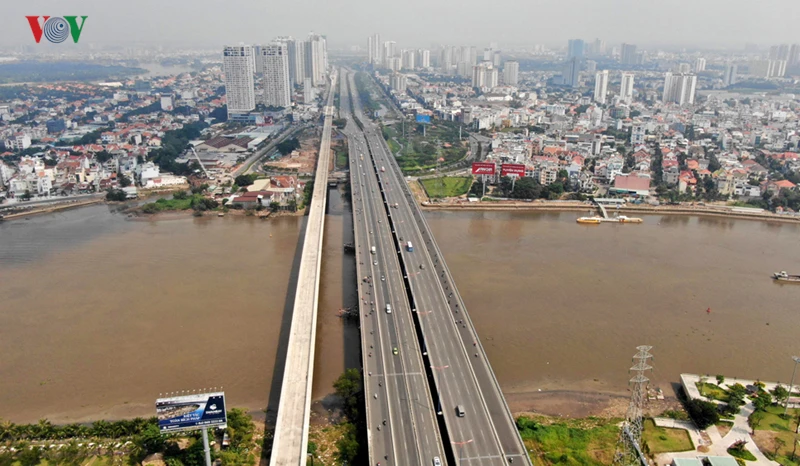 Thời gian qua, hiệu quả đầu tư công chưa đạt được như kỳ vọng do chậm trễ trong giải ngân, phân bổ chưa hợp lý, đầu tư dàn trải, lãng phí, thất thoát, dự án kéo dài, đội vốn... (Ảnh minh hoạ: KT)