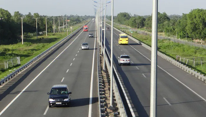 120 hồ sơ sơ tuyển nhà thầu 8 dự án cao tốc Bắc - Nam