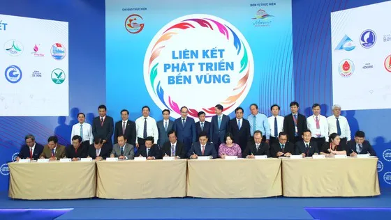 Lập hội đồng phát triển du lịch giữa TPHCM và ĐBSCL ảnh 2 Bí thư Thành ủy TPHCM Nguyễn Thiện Nhân nêu 5 đề xuất phát triển du lịch TPHCM và miền Tây ảnh 2