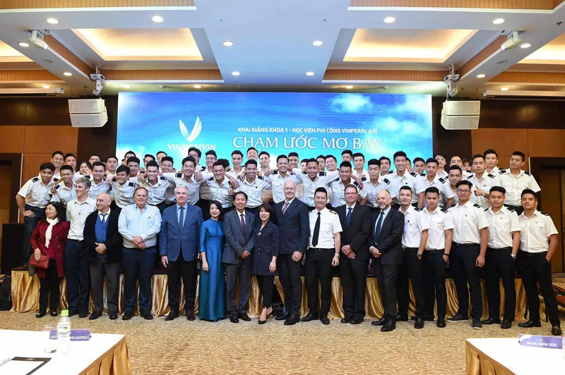 Thầy và trò Vinpearl Air không chỉ bắt đầu khóa học đầu tiên mà còn góp phần đặt nền móng cho một hãng hàng không trong tương lai