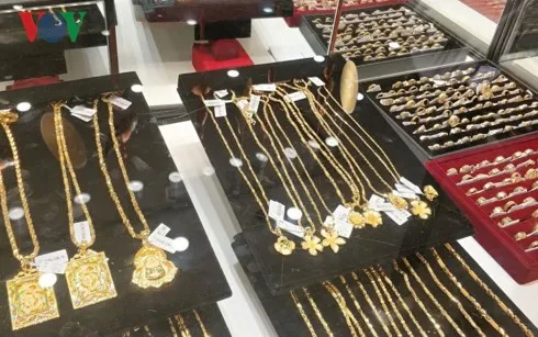 Giá vàng trong nước và thế giới cùng giảm nhẹ. 