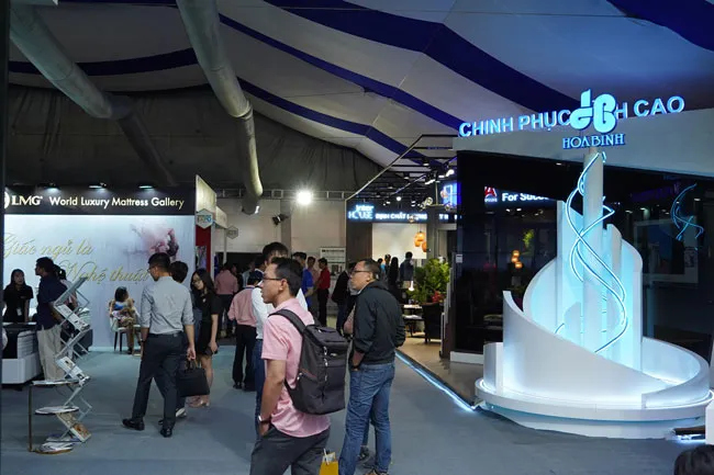 Hàng ngàn nhà đầu tư tham dự triển lãm BĐS– Novaland Expo ảnh 5 Hàng ngàn nhà đầu tư tham dự triển lãm BĐS– Novaland Expo ảnh 5