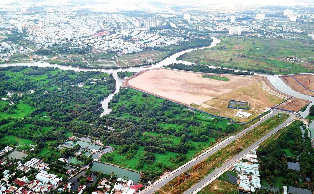 Xử lý nghiêm việc bán, cho thuê đất công không qua đấu giá