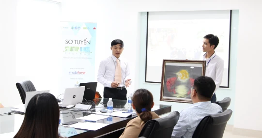 Khởi động cuộc thi Startup Wheel mùa thứ 8 và phủ sóng 5 châu lục