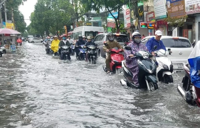 Áp thấp gây mưa đến 500mm