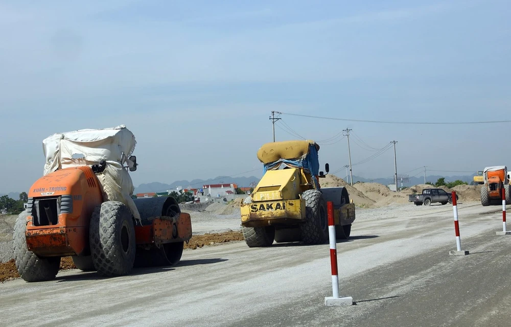 Triển khai các đoạn còn lại tuyến cao tốc Bắc-Nam phía Đông