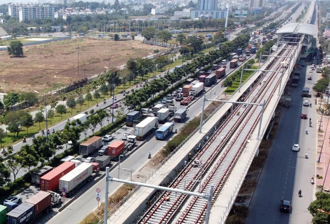 Toàn tuyến Metro số 1 (Bến Thành – Suối Tiên) đã đạt 76% khối lượng thi công và dự án dự kiến được đưa vào vận hành khai thác cuối năm 2021.